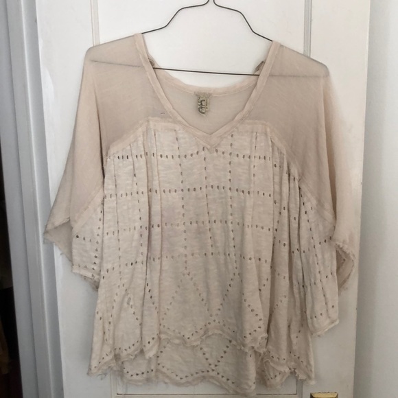 Gimmicks by Buckle top - Picture 1 of 1